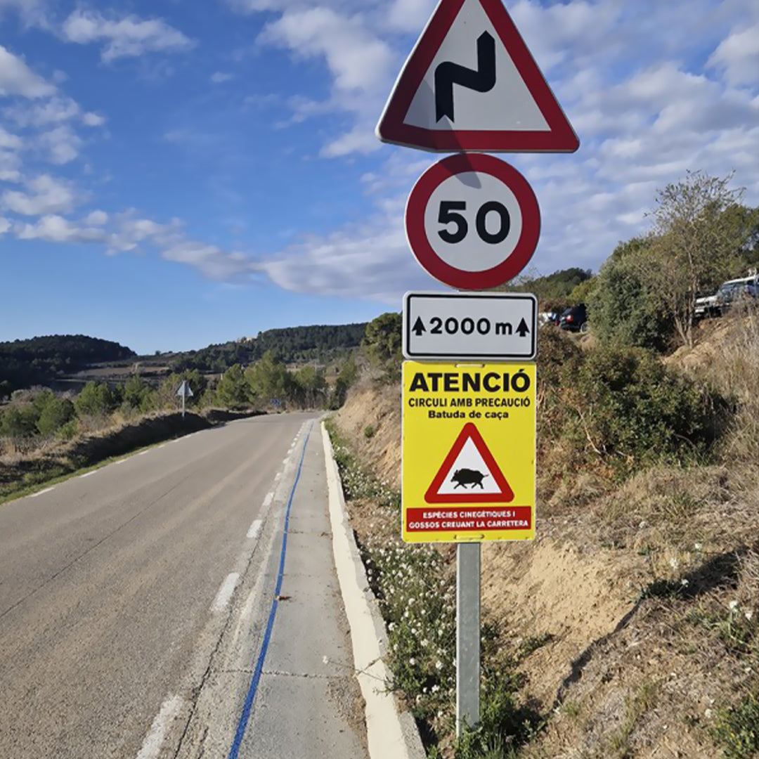 Tablilla ATENCIÓ CIRCULI AMB PRECAUCIÓ Batuda de Caça en Catalán 60x80 cm