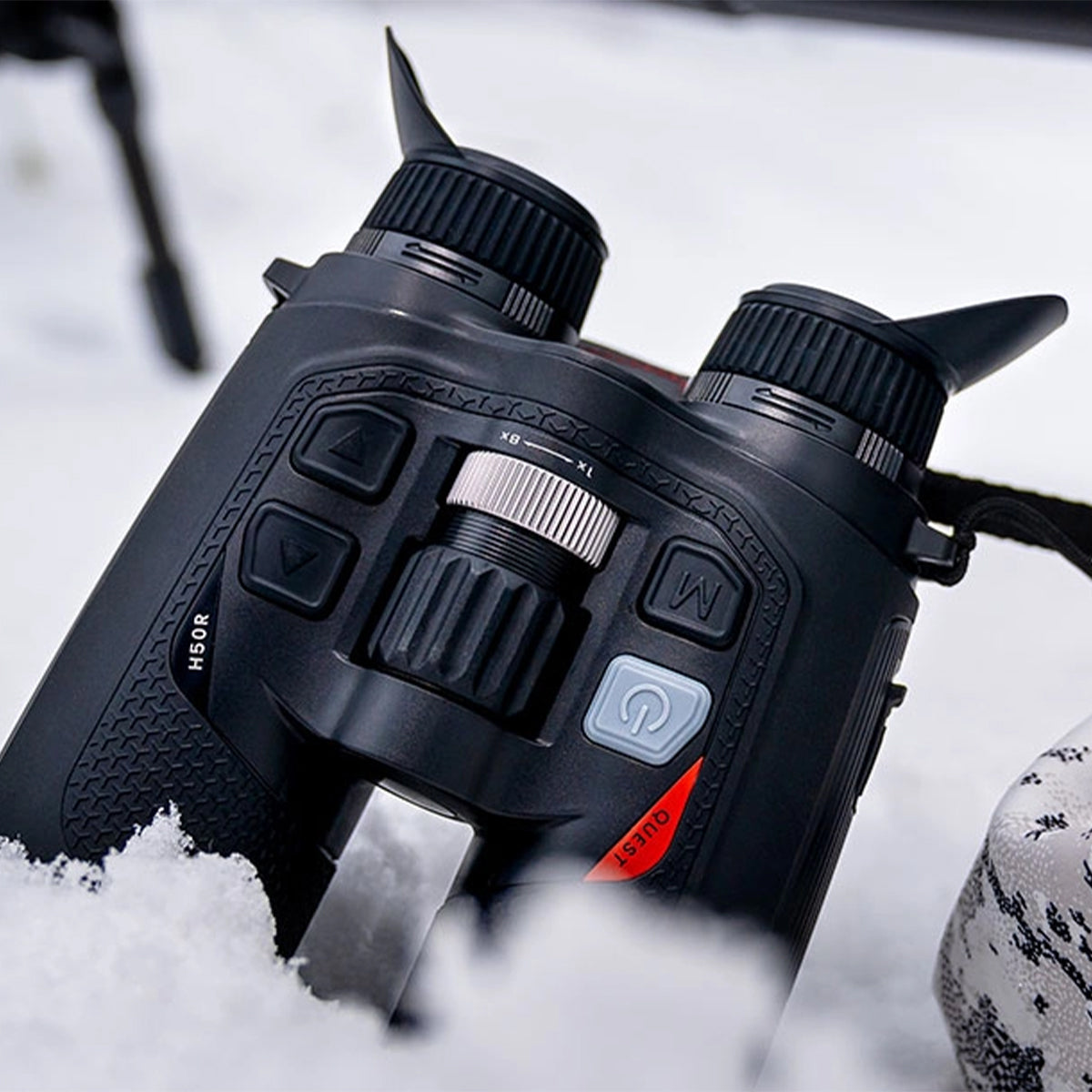 Binocular térmico NocPix QUEST con telémetro láser