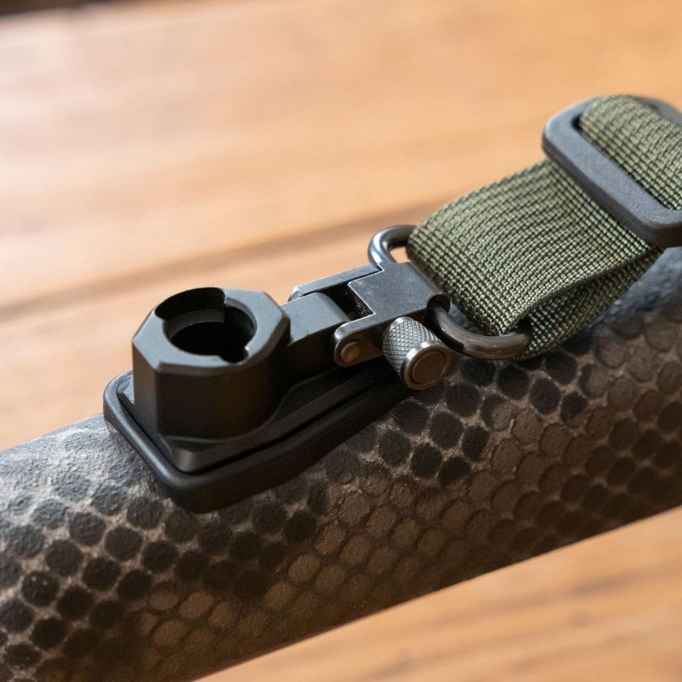Adaptador universal Spartan Precision para bípodes Javelin