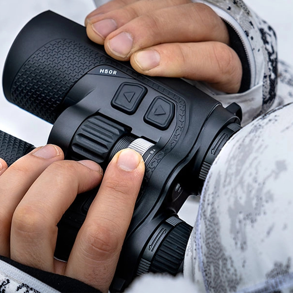 Binocular térmico NocPix QUEST con telémetro láser
