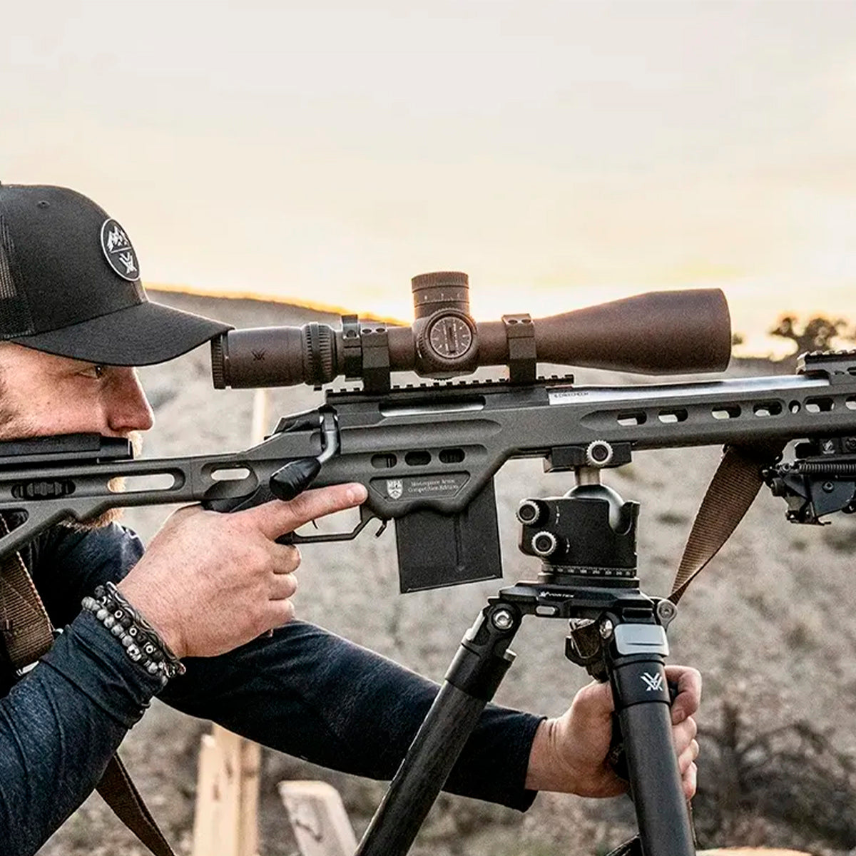 Visor Vortex Razor HD Gen II 4.5-27x56 FFP EBR-7C MOA